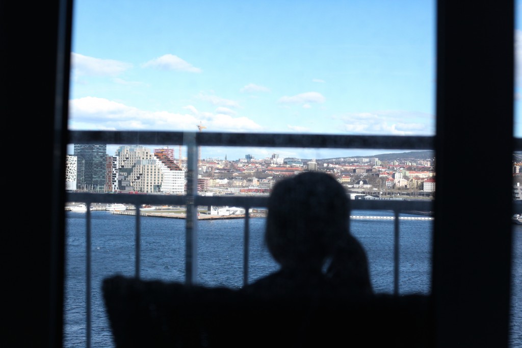 Nydelig utsikt fra vår egen balkong, mot operaen og Bjørvika.